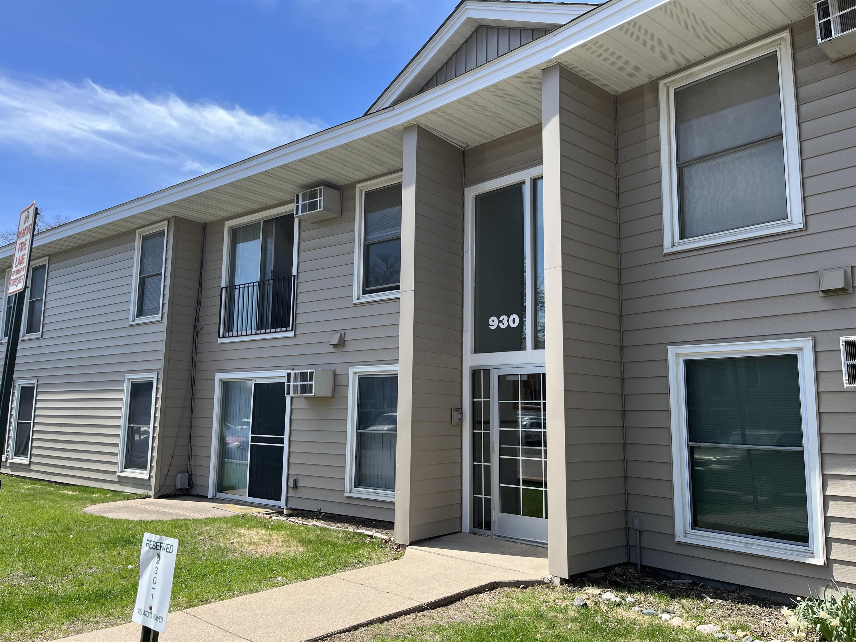 930 6th Street South - Apt 8 - 1